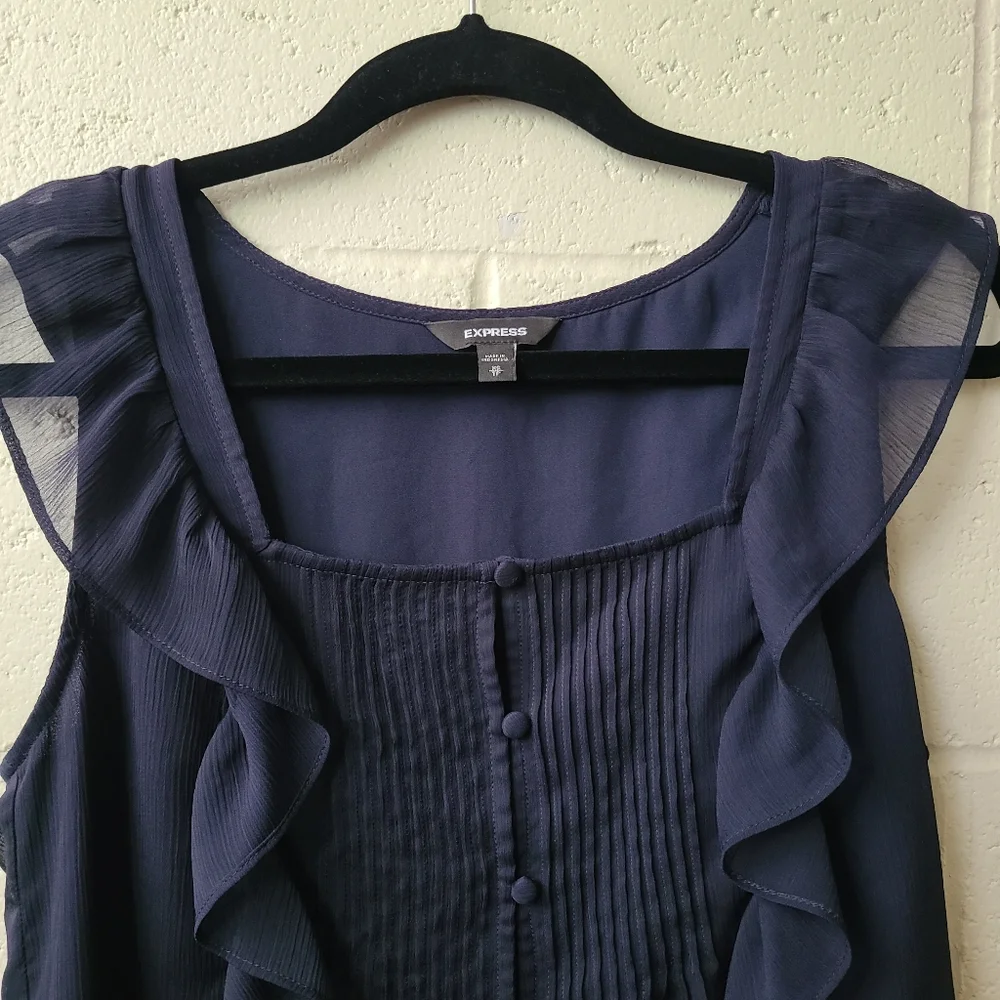 Express Ruffle Square Neck Tank - Picture 3 of 9